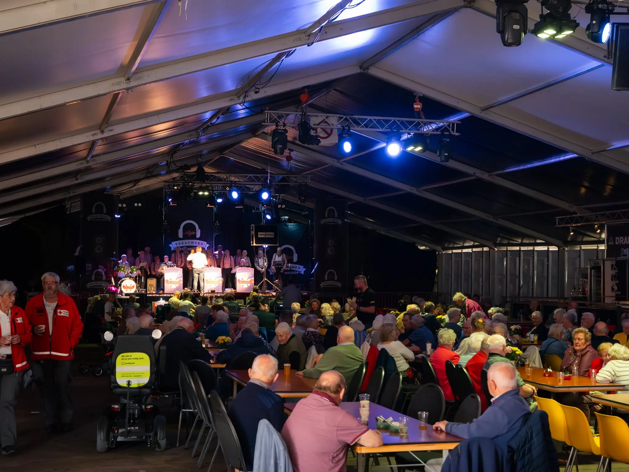 Feesttent Vroomshoop, foto 1