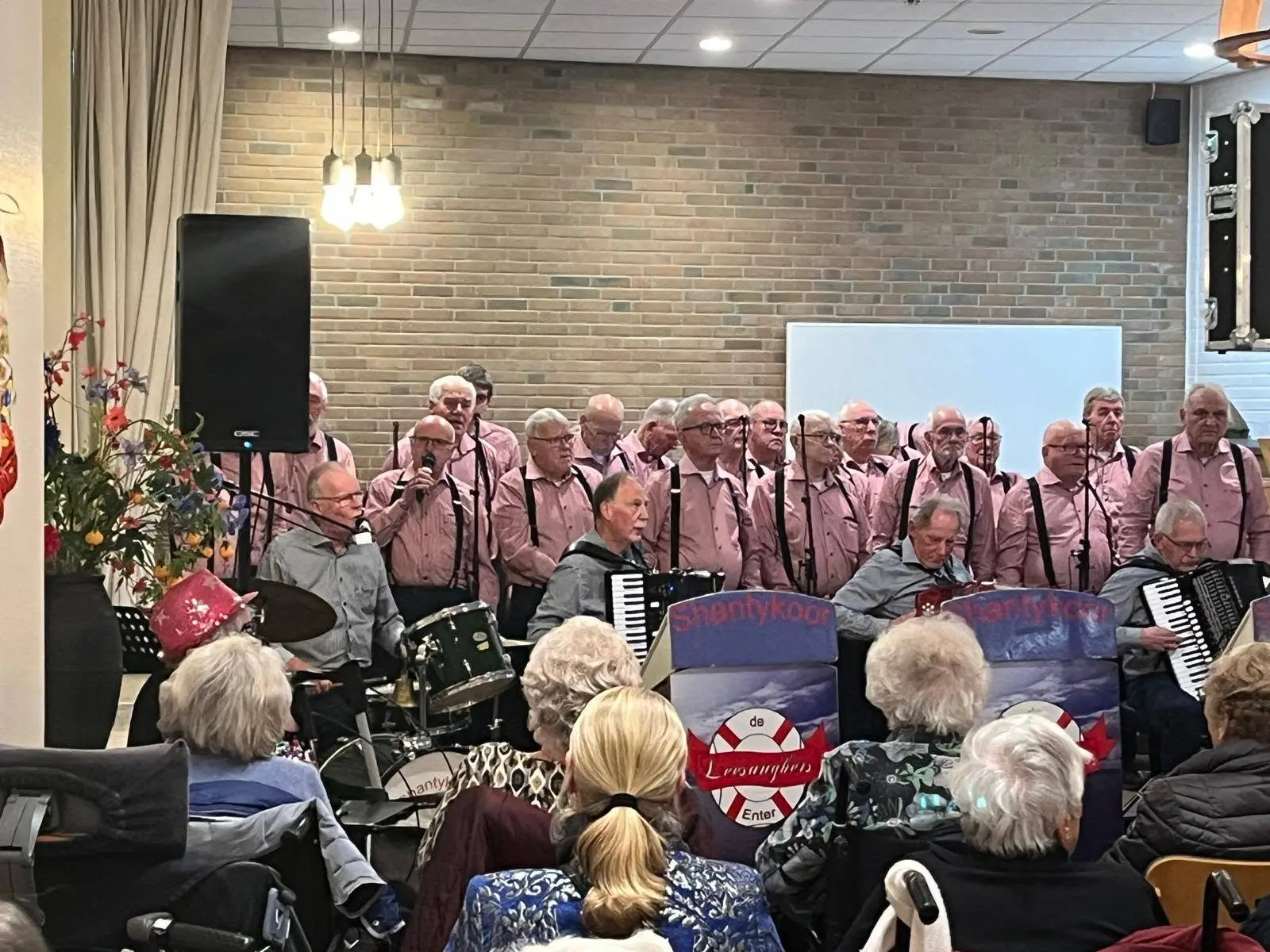 Bonte avond Carintreggeland, Delden, foto 1