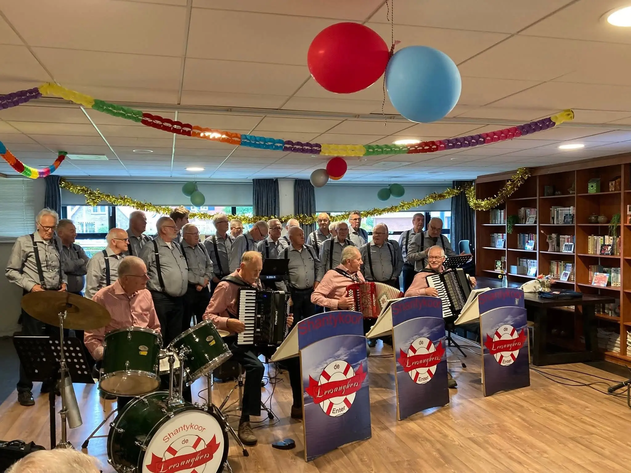 Het Reggedal, Enter — 55 jaar, foto 1