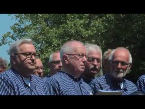 Videostill: Shantykoor de Leesanghers uit Enter.